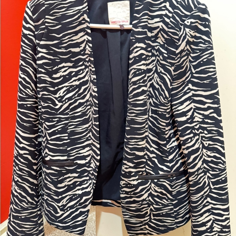 Rebecca Taylor Zebra Print Women's short blazer. Size 8.